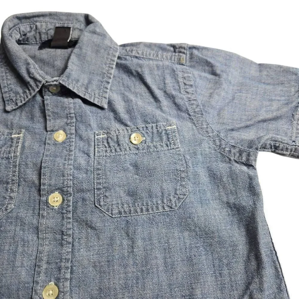 Gap Kids buttondown shirt S